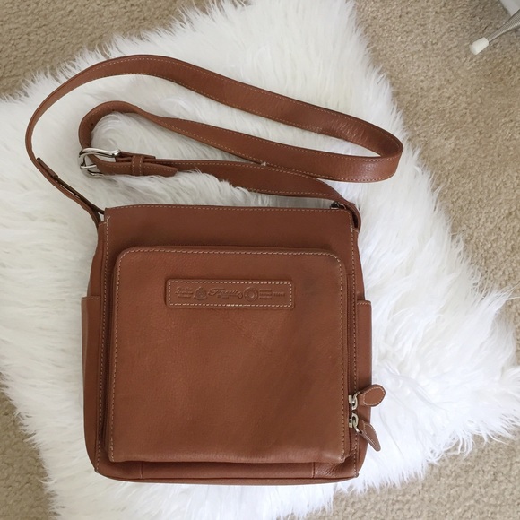 Fossil Handbags - ❤️100% Leather Fossil Bag❤️